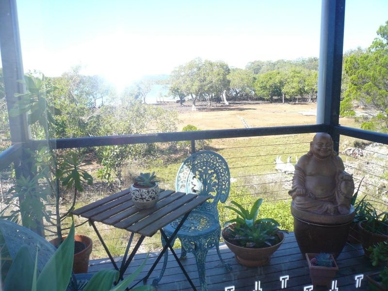 13 Blue Vista Street, Macleay Island QLD 4184