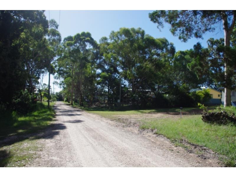 22 Tingara Street, Macleay Island QLD 4184