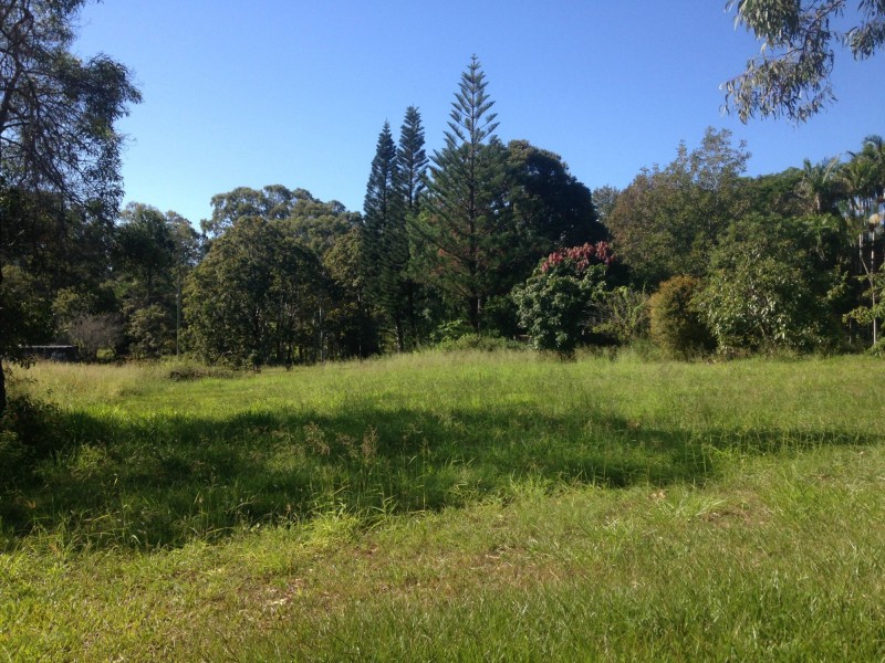 69 Hastings Terrace, Macleay Island QLD 4184
