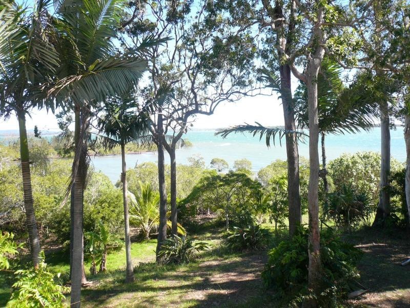 87 Coondooroopa Drive, Macleay Island QLD 4184