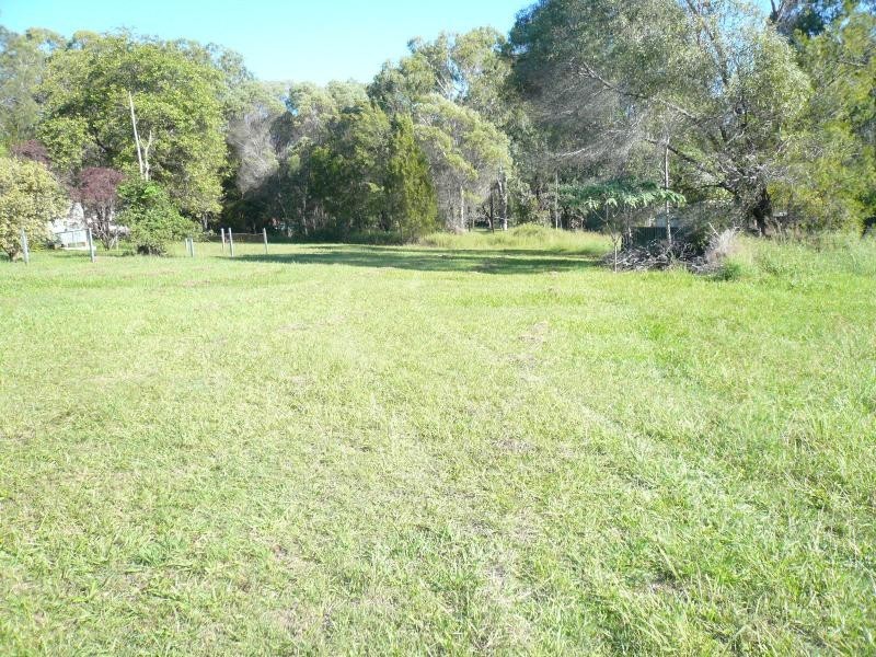 5 View Outlook, Macleay Island QLD 4184