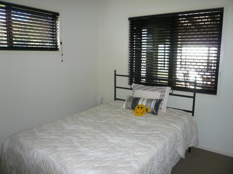 2 Duncan Street, Macleay Island QLD 4184