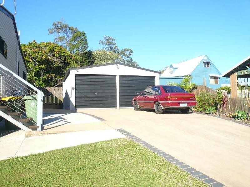2 Duncan Street, Macleay Island QLD 4184