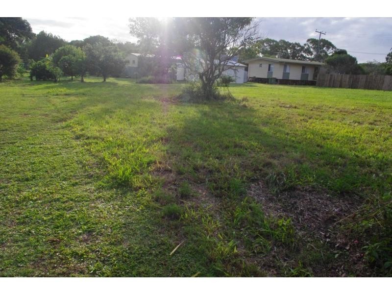 4 Nina Street, Karragarra Island QLD 4184