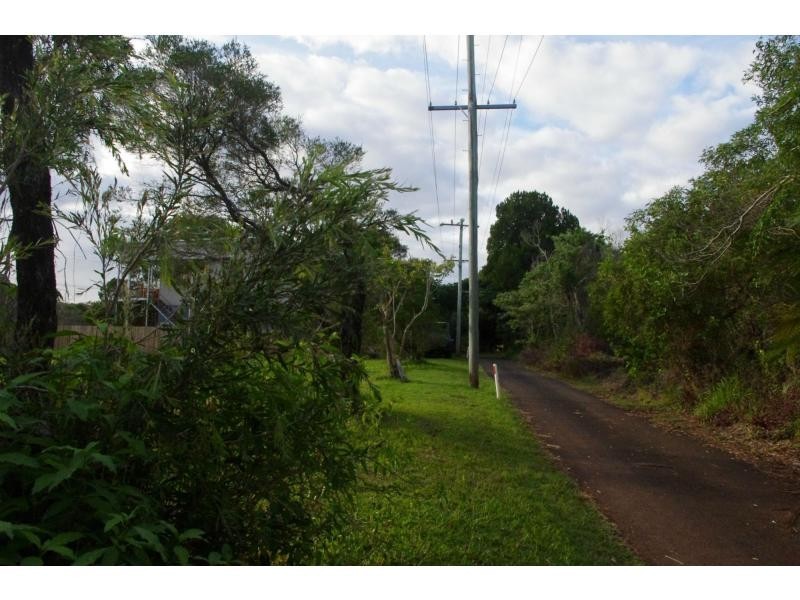 4 Nina Street, Karragarra Island QLD 4184