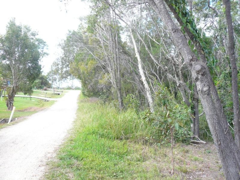 50 Scarborough Terrace, Macleay Island QLD 4184