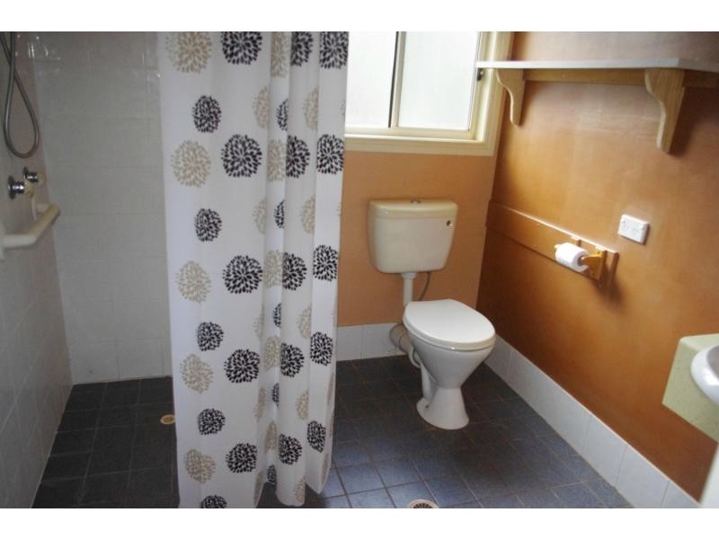 38 Noyes Parade, Karragarra Island QLD 4184