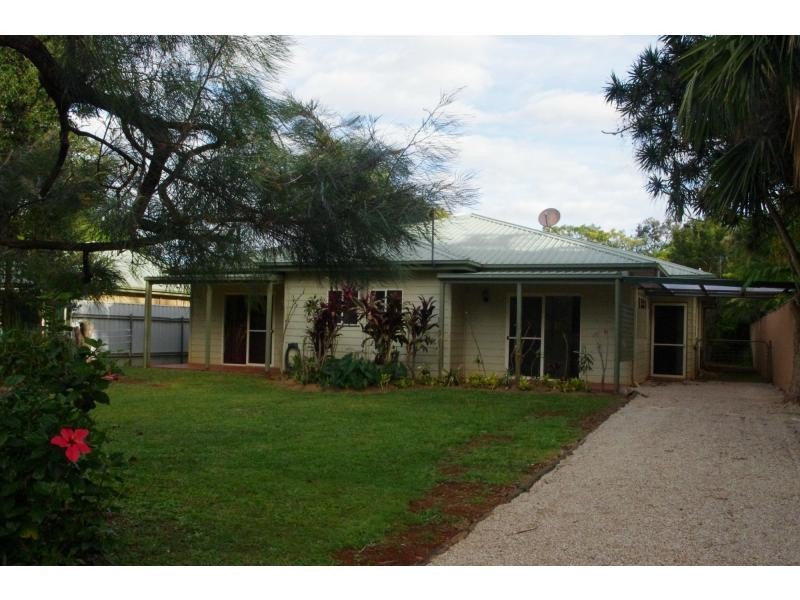 38 Noyes Parade, Karragarra Island QLD 4184