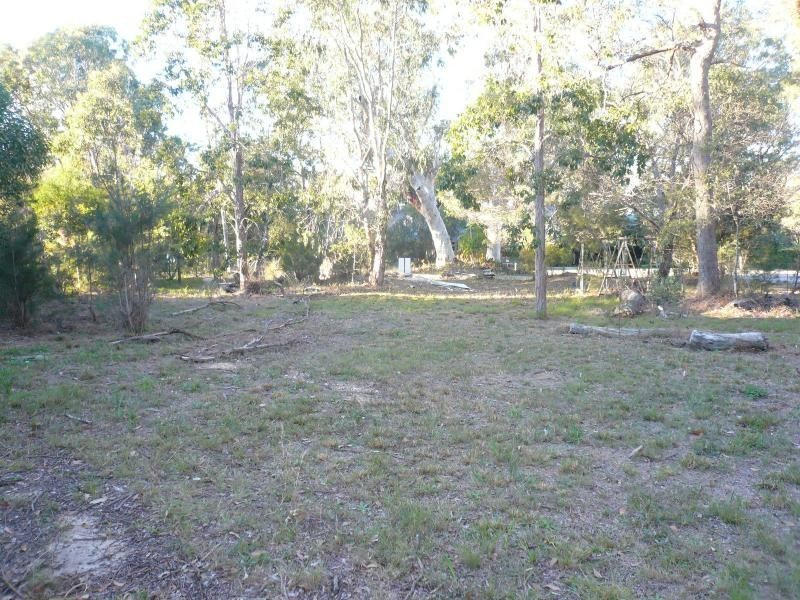 27 Timothy Street, Macleay Island QLD 4184