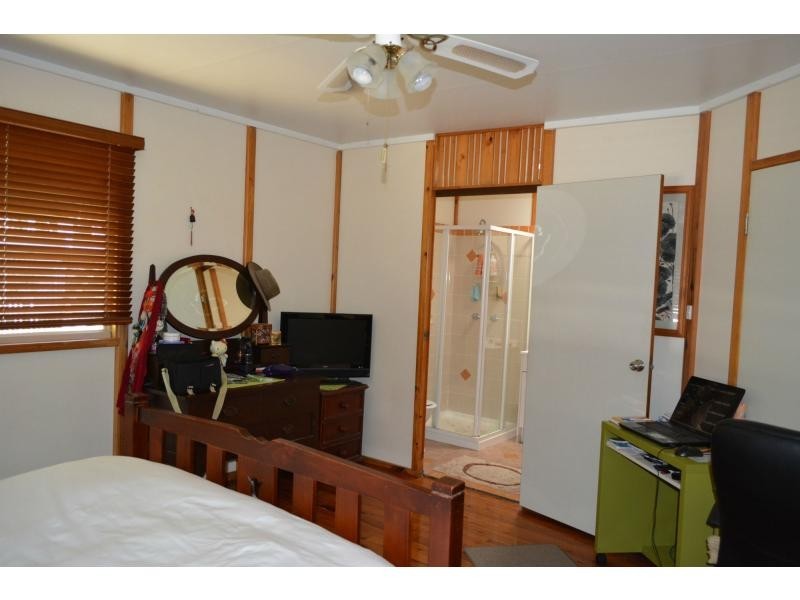 32 Attunga Street, Macleay Island QLD 4184
