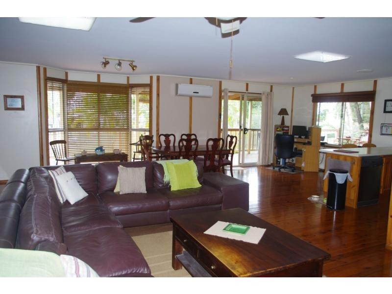 32 Attunga Street, Macleay Island QLD 4184