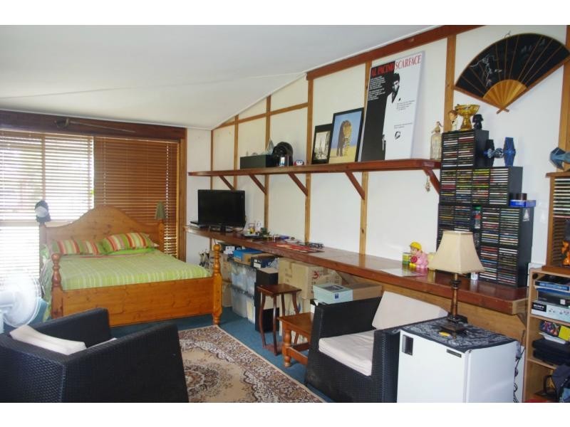 32 Attunga Street, Macleay Island QLD 4184