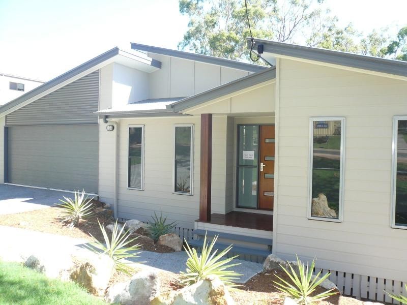 23 Cliff Terrace, Macleay Island QLD 4184
