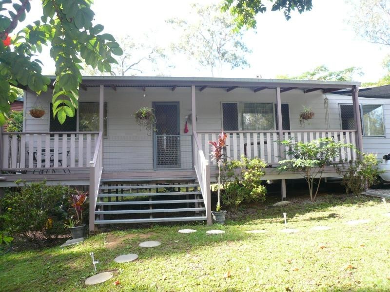 26 Ilya Street, Macleay Island QLD 4184
