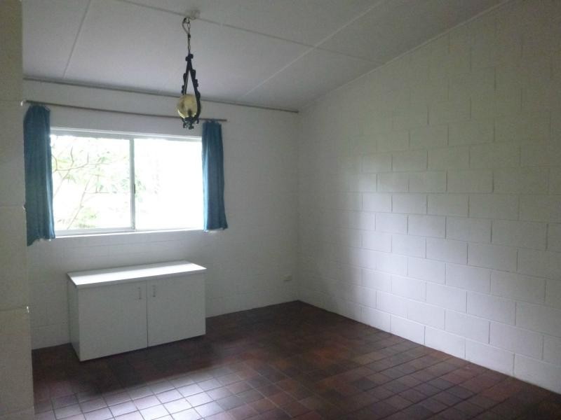 28 High Central Road, Macleay Island QLD 4184