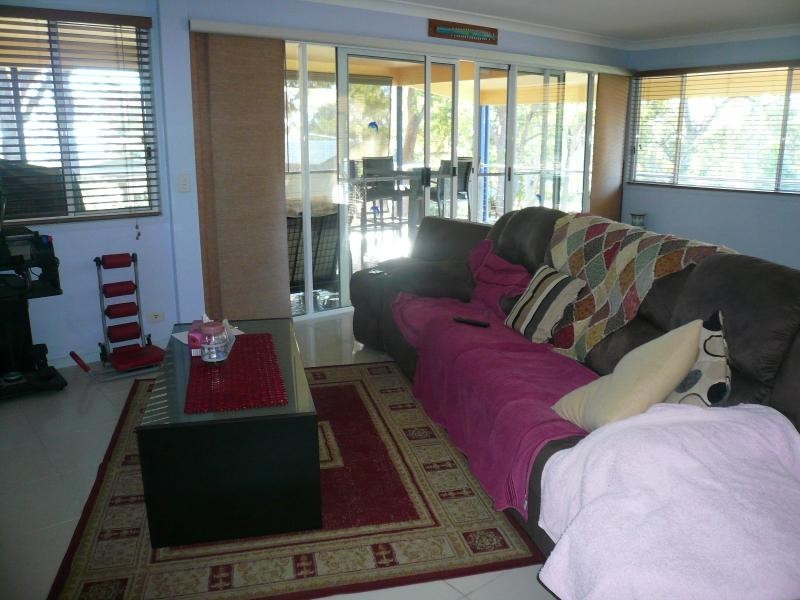 14 Whiting Street, Macleay Island QLD 4184
