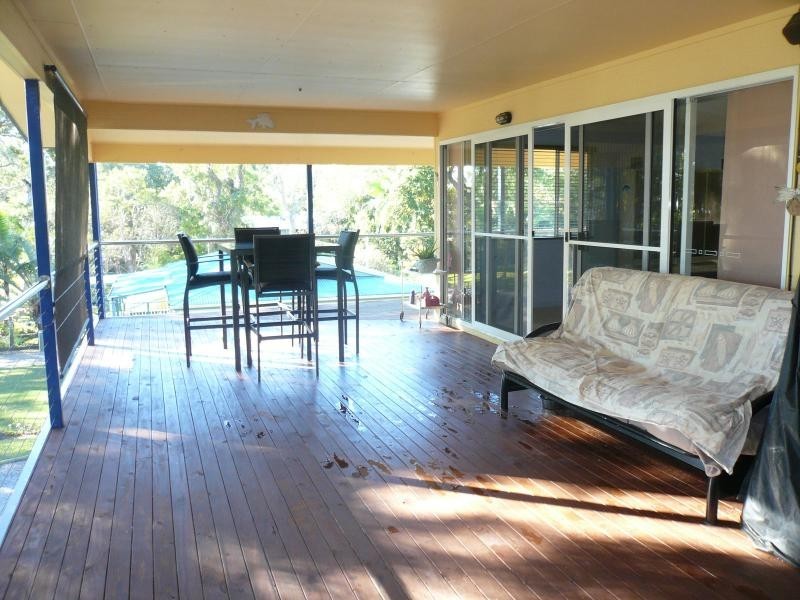 14 Whiting Street, Macleay Island QLD 4184