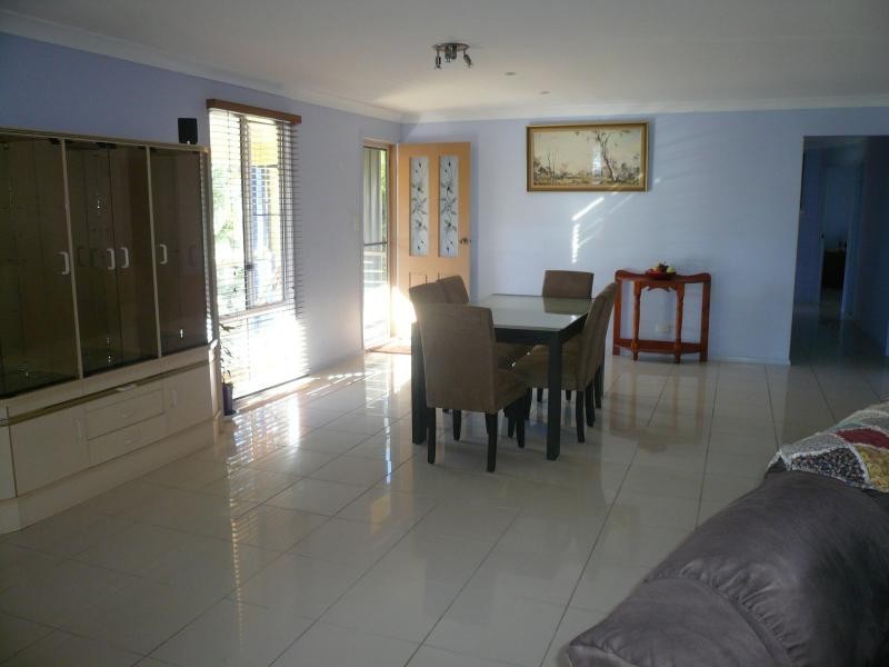 14 Whiting Street, Macleay Island QLD 4184