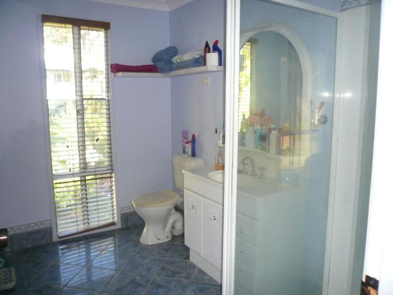 14 Whiting Street, Macleay Island QLD 4184
