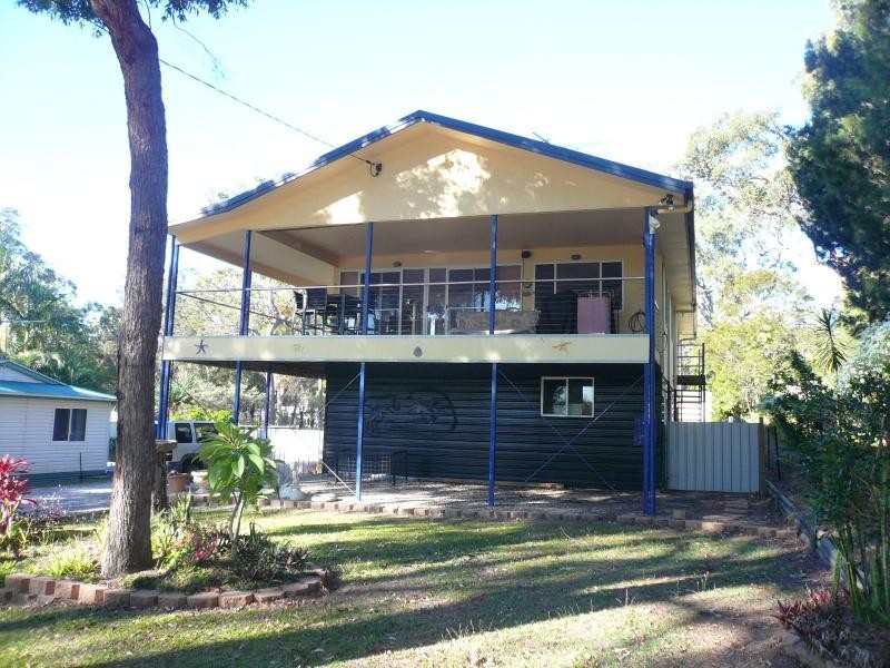14 Whiting Street, Macleay Island QLD 4184