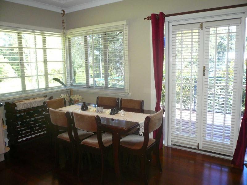 18 Coast Road, Macleay Island QLD 4184