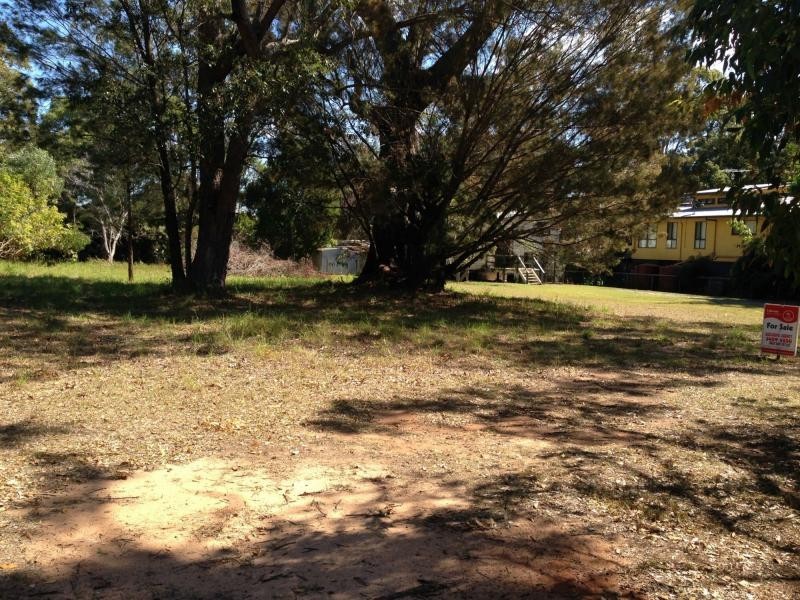 27 President Terrace, Macleay Island QLD 4184
