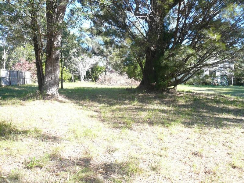 27 President Terrace, Macleay Island QLD 4184