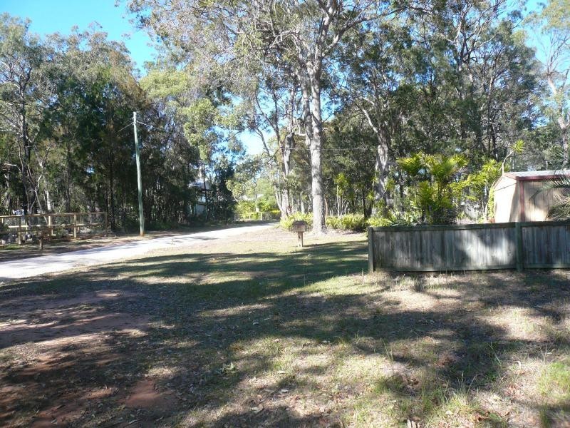 27 President Terrace, Macleay Island QLD 4184