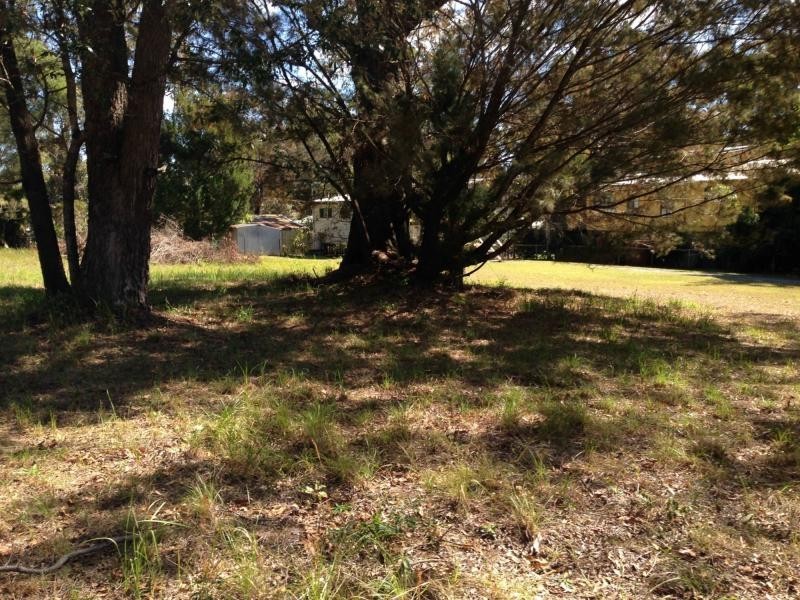 27 President Terrace, Macleay Island QLD 4184