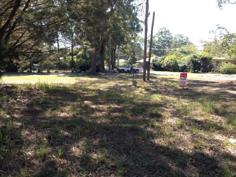 27 President Terrace, Macleay Island QLD 4184