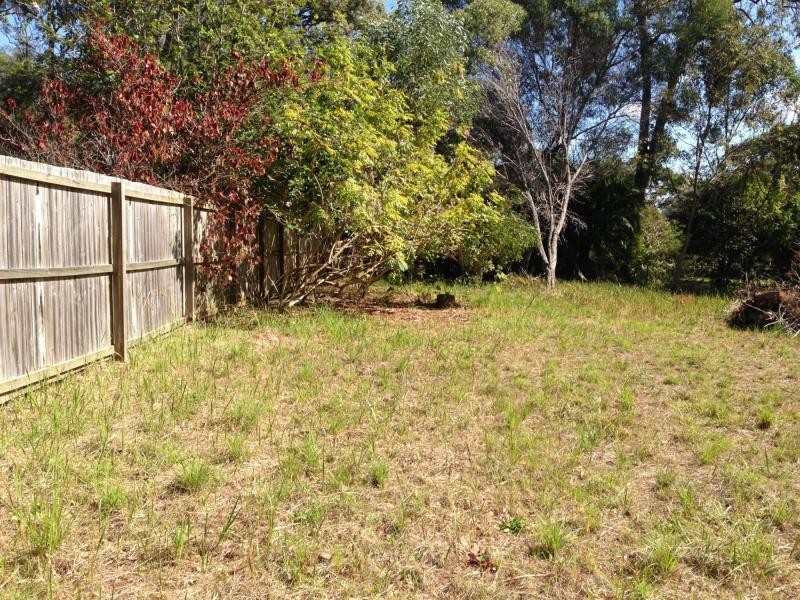 27 President Terrace, Macleay Island QLD 4184
