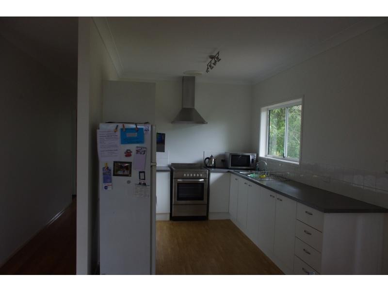 34 Calm Waters Crescent, Macleay Island QLD 4184