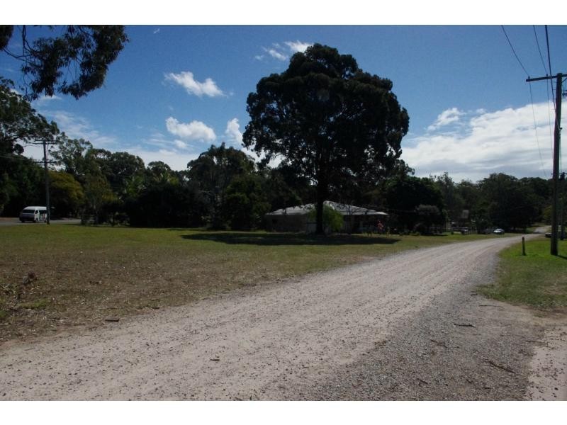 4 Citron Street, Macleay Island QLD 4184