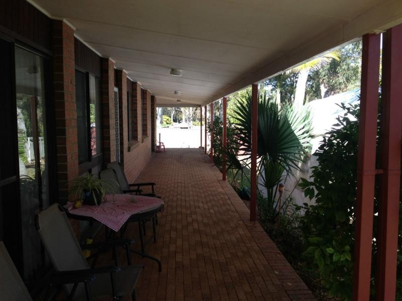 14 Dalpura Street, Macleay Island QLD 4184