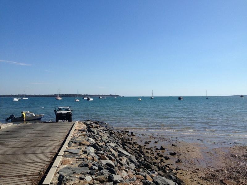 14 Dalpura Street, Macleay Island QLD 4184