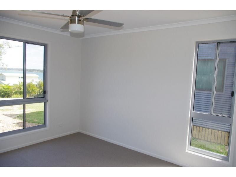 13 Coorong Street, Macleay Island QLD 4184