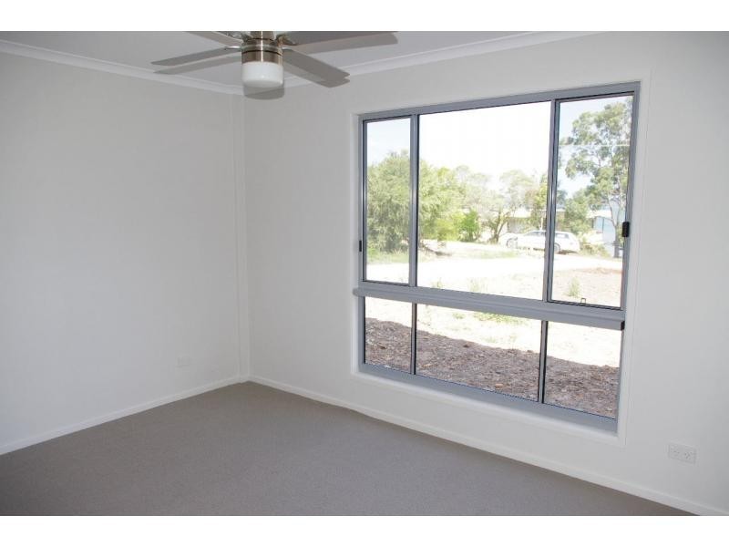 13 Coorong Street, Macleay Island QLD 4184