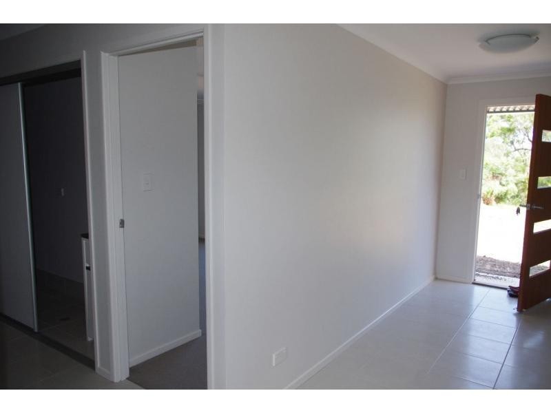 13 Coorong Street, Macleay Island QLD 4184