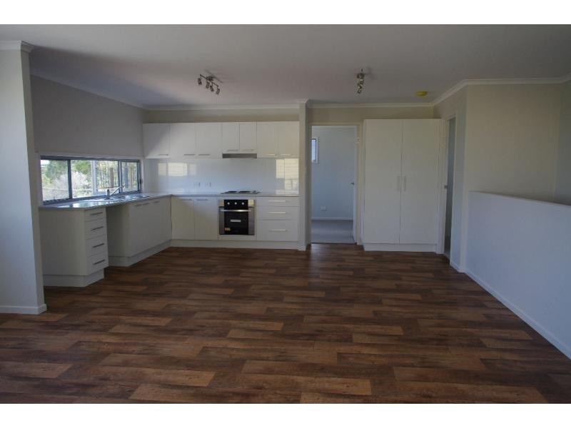 13 Coorong Street, Macleay Island QLD 4184