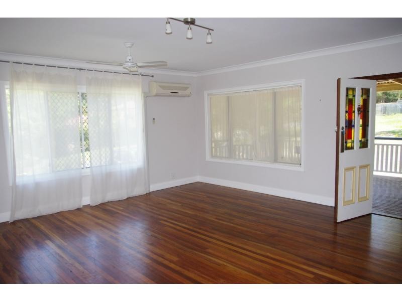 4 Barramundi Street, Macleay Island QLD 4184