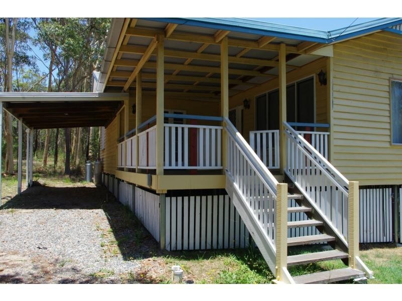 4 Barramundi Street, Macleay Island QLD 4184