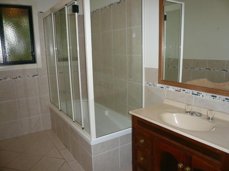 15 Coorong Street, Macleay Island QLD 4184