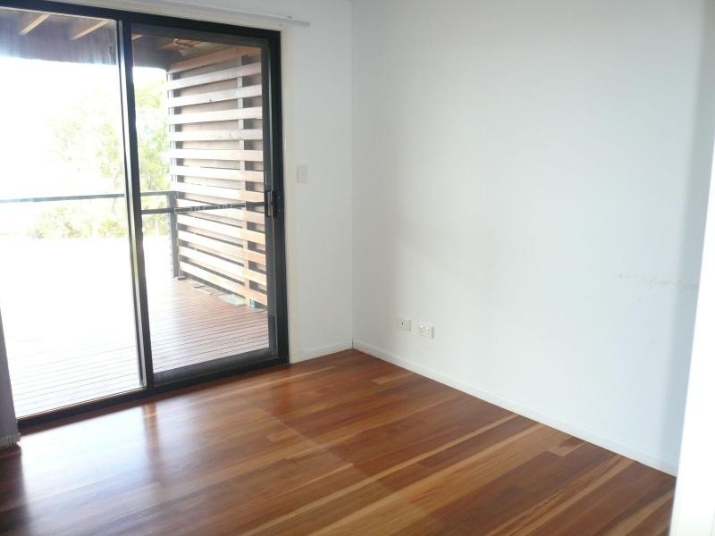 15 Coorong Street, Macleay Island QLD 4184