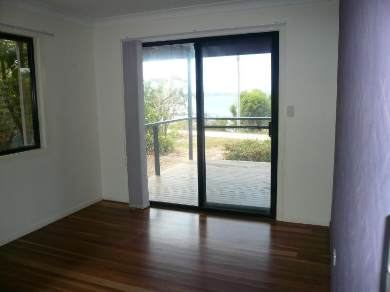 15 Coorong Street, Macleay Island QLD 4184