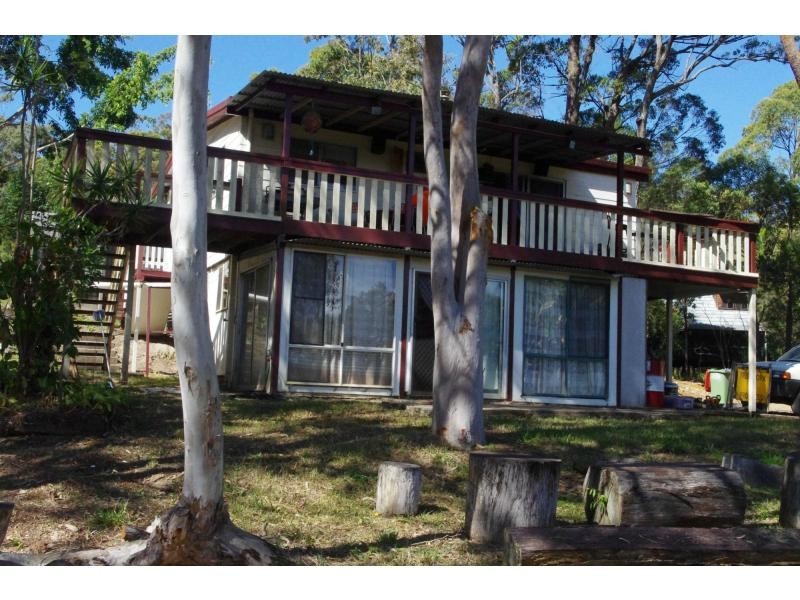 3 Swallow Road, Macleay Island QLD 4184