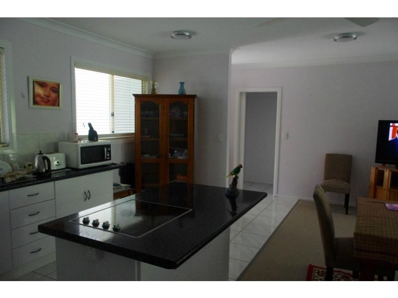 18 Derwent Street, Macleay Island QLD 4184