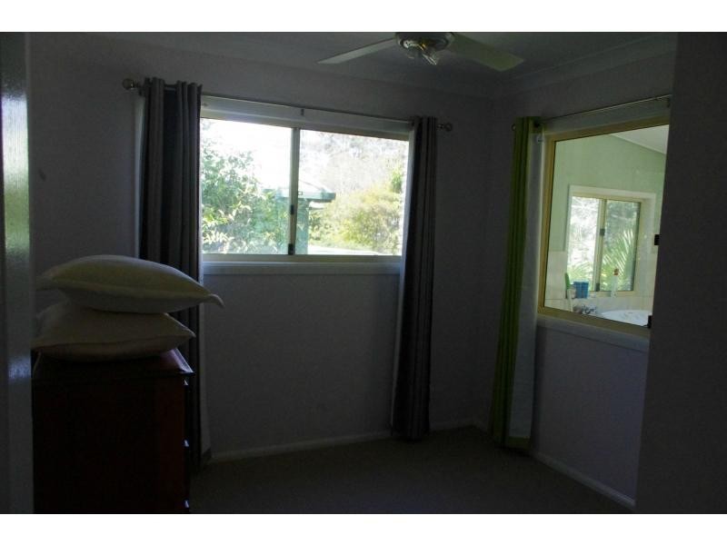 18 Derwent Street, Macleay Island QLD 4184