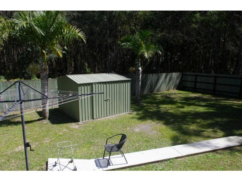 18 Derwent Street, Macleay Island QLD 4184