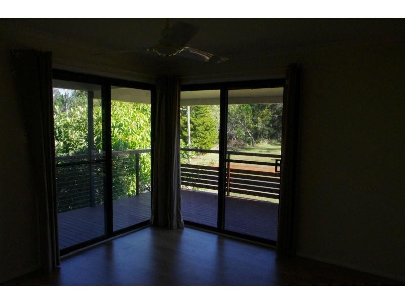 39 Western Road, Macleay Island QLD 4184