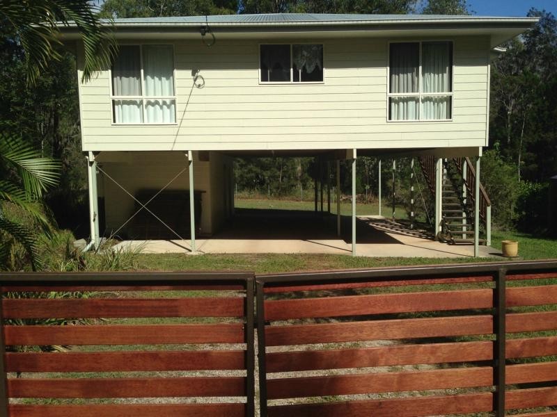 11 Eumina Street, Macleay Island QLD 4184